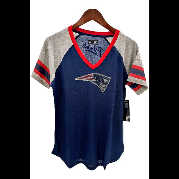 NFL Team Women's V-Neck Bling Tee Patriots - Regular - Picture 1 of 2